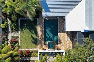 1729 Cherokee Dr, Sarasota, FL 34239 - Photo 42