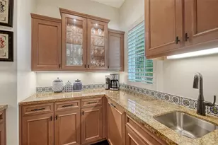 1729 Cherokee Dr, Sarasota, FL 34239 - Photo 18