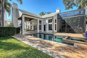 1729 Cherokee Dr, Sarasota, FL 34239 - Photo 40