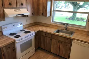 3705 34th Ave Dr W, Bradenton, FL 34205 - Photo 6