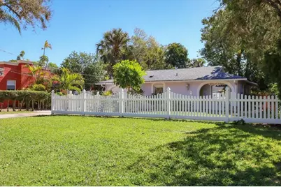 2213 19th Avenue W, Bradenton, FL 34205 - Photo 1