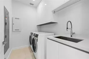 111 Golden Gate Point, Sarasota, FL 34236 - Photo 40