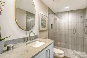 800 N Tamiami Trl, Sarasota, FL 34236 - Photo 20
