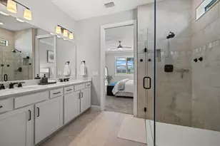 5904 Bluestar Ct, Lakewood Ranch, FL 34211 - Photo 8