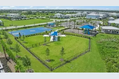 5904 Bluestar Court, Lakewood Ranch, FL 34211 - Photo 44