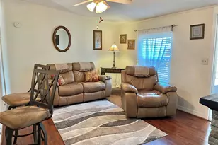 5707 45th St E, Bradenton, FL 34203 - Photo 8