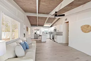 216 Gladiolus St, Anna Maria, FL 34216 - Photo 8