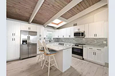 216 Gladiolus Street, Anna Maria, FL 34216 - Photo 2