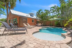205 Peacock Ln, Holmes Beach, FL 34217 - Photo 22