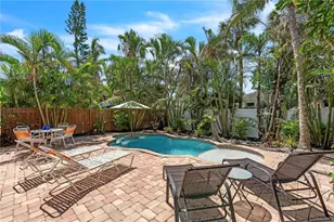 205 Peacock Ln, Holmes Beach, FL 34217 - Photo 18