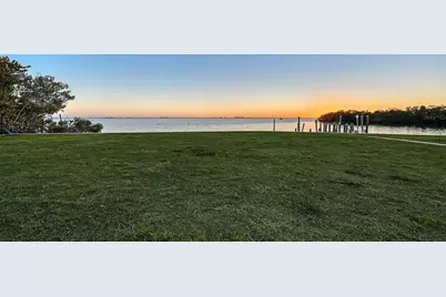 7322 Westmoreland Drive, Sarasota, FL 34243 - Photo 16