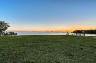 7322 Westmoreland Dr, Sarasota, FL 34243 - Photo 16