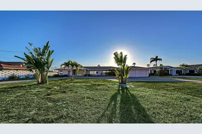 7322 Westmoreland Drive, Sarasota, FL 34243 - Photo 2