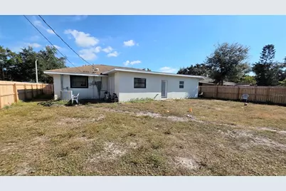 2804 4th Street E, Bradenton, FL 34208 - Photo 10