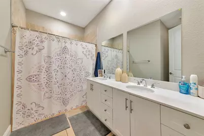 3221 3rd Street E, Bradenton, FL 34208 - Photo 26