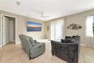 3221 3rd St E, Bradenton, FL 34208 - Photo 8