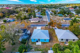 3221 3rd St E, Bradenton, FL 34208 - Photo 4