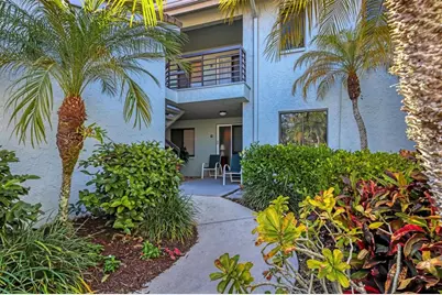 600 Carriage House Lane #204, Nokomis, FL 34275 - Photo 2