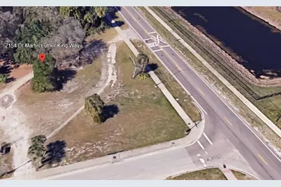 2154 Dr Martin Luther King Jr Way, Sarasota, FL 34234 - Photo 4