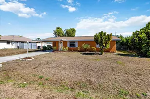 3035 Shamrock Dr, Venice, FL 34293 - Photo 2