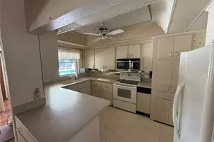 3846 Malec Cir, Sarasota, FL 34233 - Photo 6