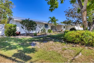 2149 Wason Road, Sarasota, FL 34231 - Photo 4
