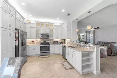 4912 Sandy Glen Way, Wimauma, FL 33598 - Photo 2