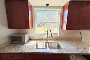 3226 Bailey St, Sarasota, FL 34237 - Photo 8