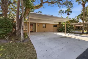 5062 Village Gardens Dr, Sarasota, FL 34234 - Photo 12