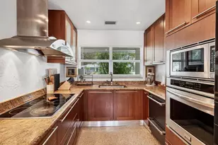 2329 Siesta Dr, Sarasota, FL 34239 - Photo 10