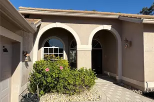 5205 Far Oak Cir, Sarasota, FL 34238 - Photo 2