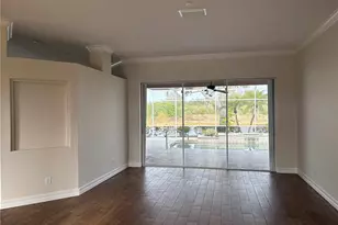 5205 Far Oak Cir, Sarasota, FL 34238 - Photo 10