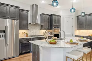 9817 Marbella Dr, Bradenton, FL 34211 - Photo 12