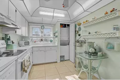 93 Boundary Boulevard #303, Rotonda West, FL 33947 - Photo 4