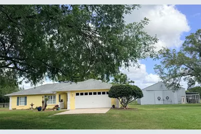331 SE Highway 42, Summerfield, FL 34491 - Photo 1