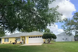 331 SE Hwy 42, Summerfield, FL 34491 - Photo 1