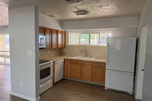 2725 Terry Ln, Sarasota, FL 34231 - Photo 12