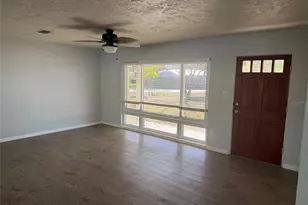 2725 Terry Ln, Sarasota, FL 34231 - Photo 2