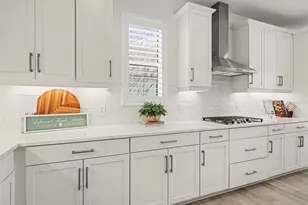 8109 Sandstar Wy, Sarasota, FL 34240 - Photo 18