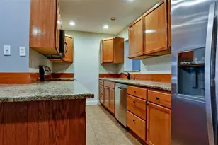 3965 Corona Ln, Sarasota, FL 34232 - Photo 8