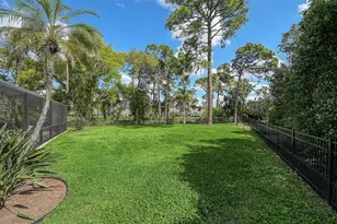 7937 Broadmoor Pines Blvd, Sarasota, FL 34243 - Photo 54