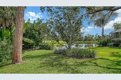 7937 Broadmoor Pines Boulevard, Sarasota, FL 34243 - Photo 58