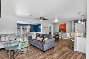 3425 Fairview Dr, Sarasota, FL 34239 - Photo 4