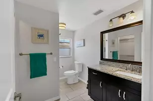 3425 Fairview Dr, Sarasota, FL 34239 - Photo 24