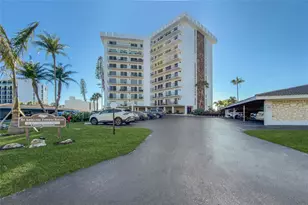 101 Benjamin Franklin Dr, Sarasota, FL 34236 - Photo 18