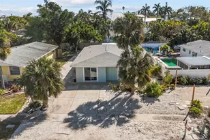690 Fox St, Longboat Key, FL 34228 - Photo 22