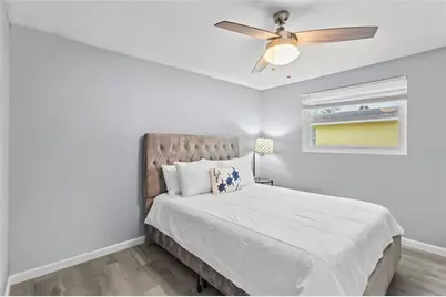 690 Fox Street, Longboat Key, FL 34228 - Photo 16