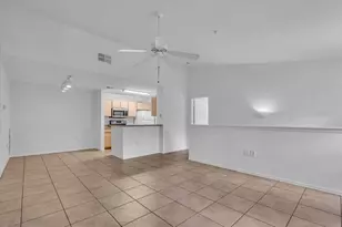 7405 Vista Way, Lakewood Ranch, FL 34202 - Photo 6