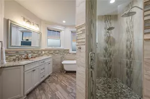 313 Hammock Cir, Anna Maria, FL 34216 - Photo 14