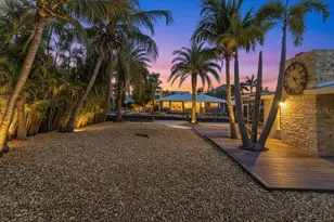 834 Jungle Queen Way, Longboat Key, FL 34228 - Photo 6